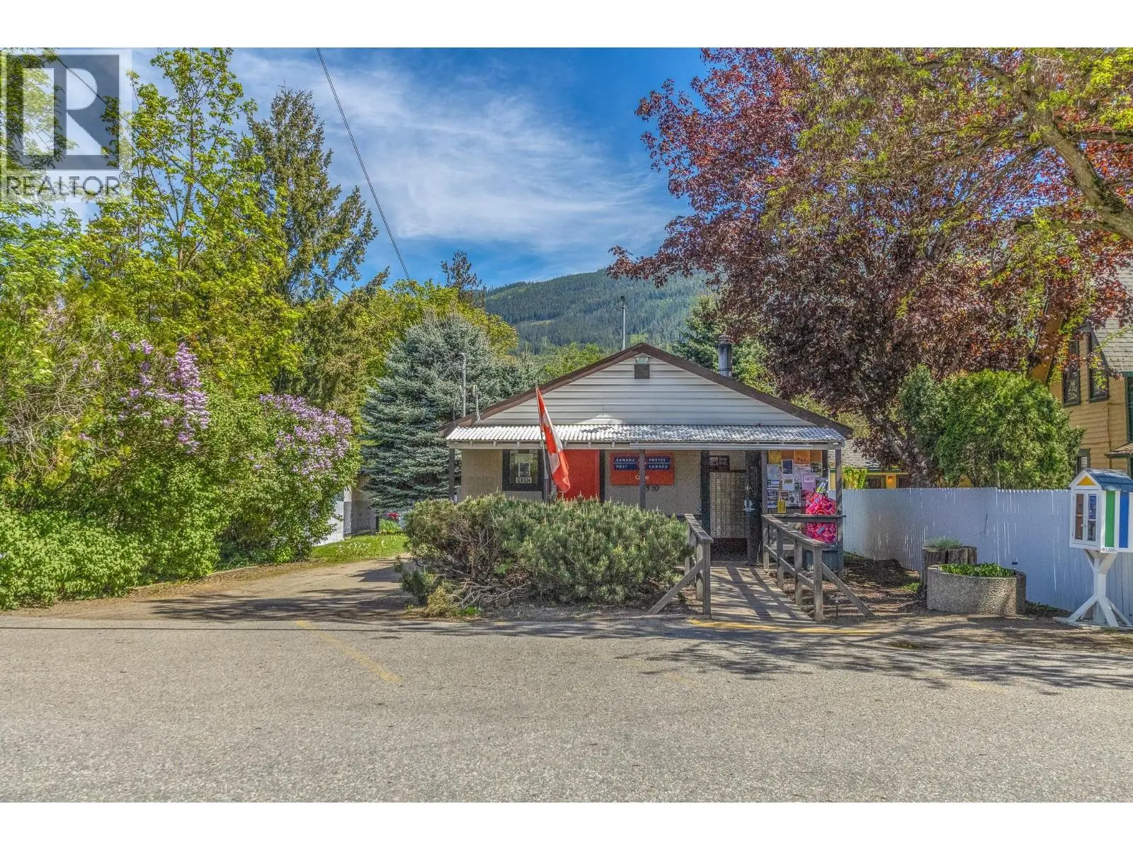 7310 50 Street Ne. Salmon Arm, British Columbia