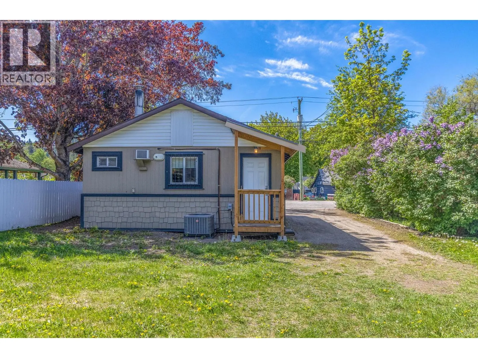 7310 50 Street Ne. Salmon Arm, British Columbia