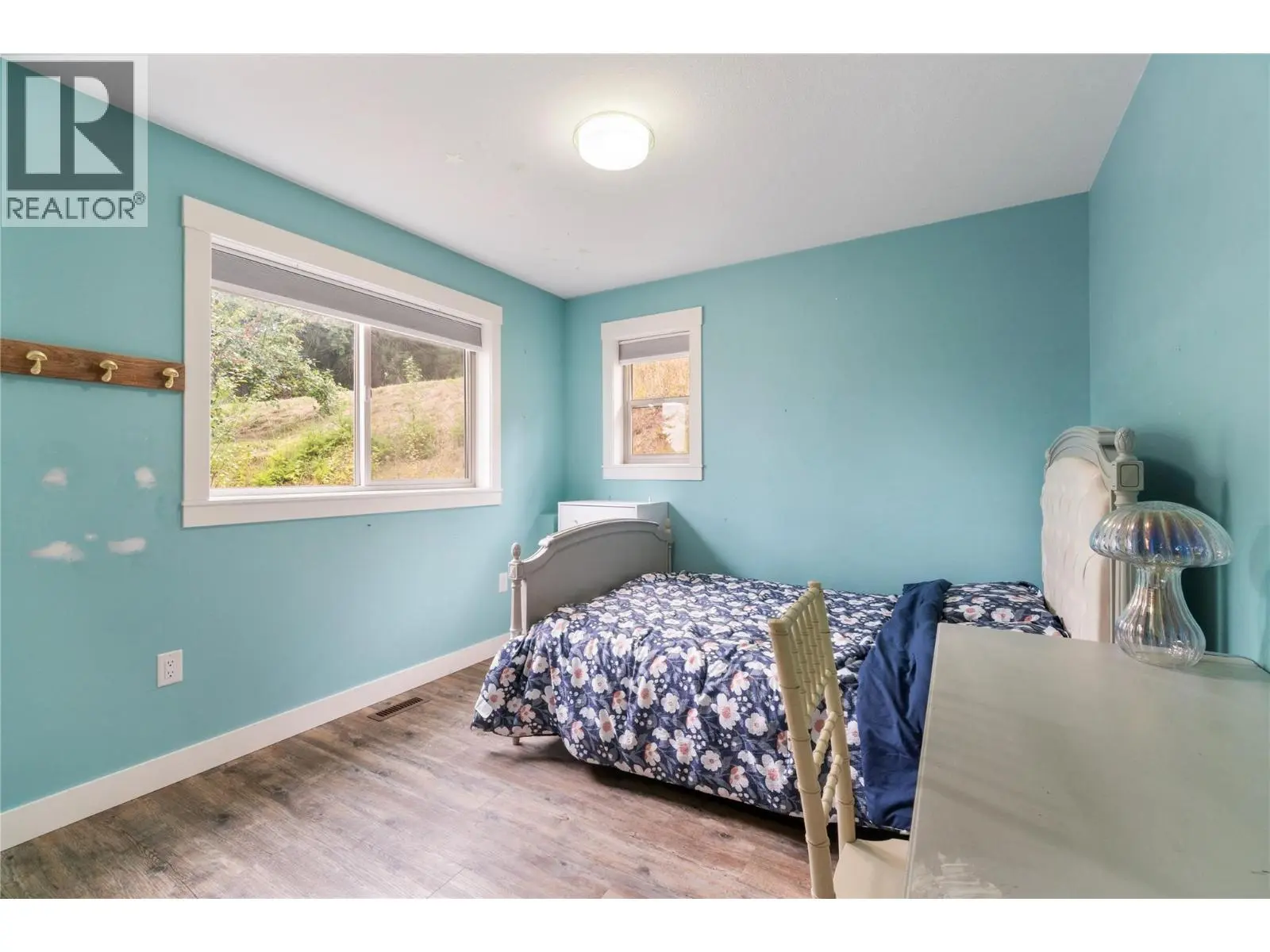 6551 40 Street Nw. Salmon Arm, British Columbia