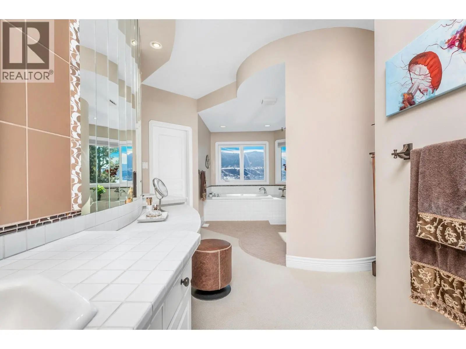 7504 Kennedy Lane. Vernon, British Columbia