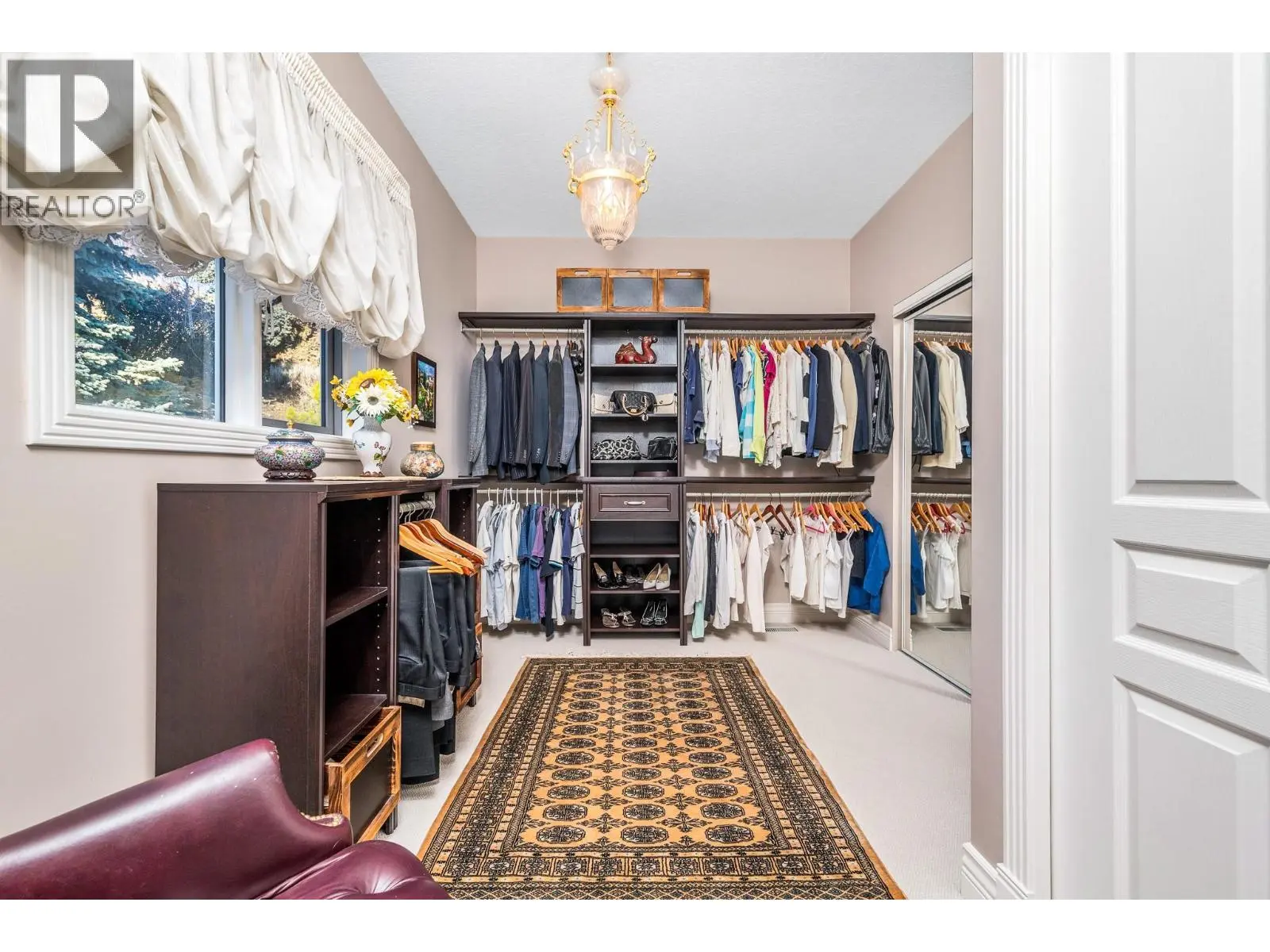7504 Kennedy Lane. Vernon, British Columbia