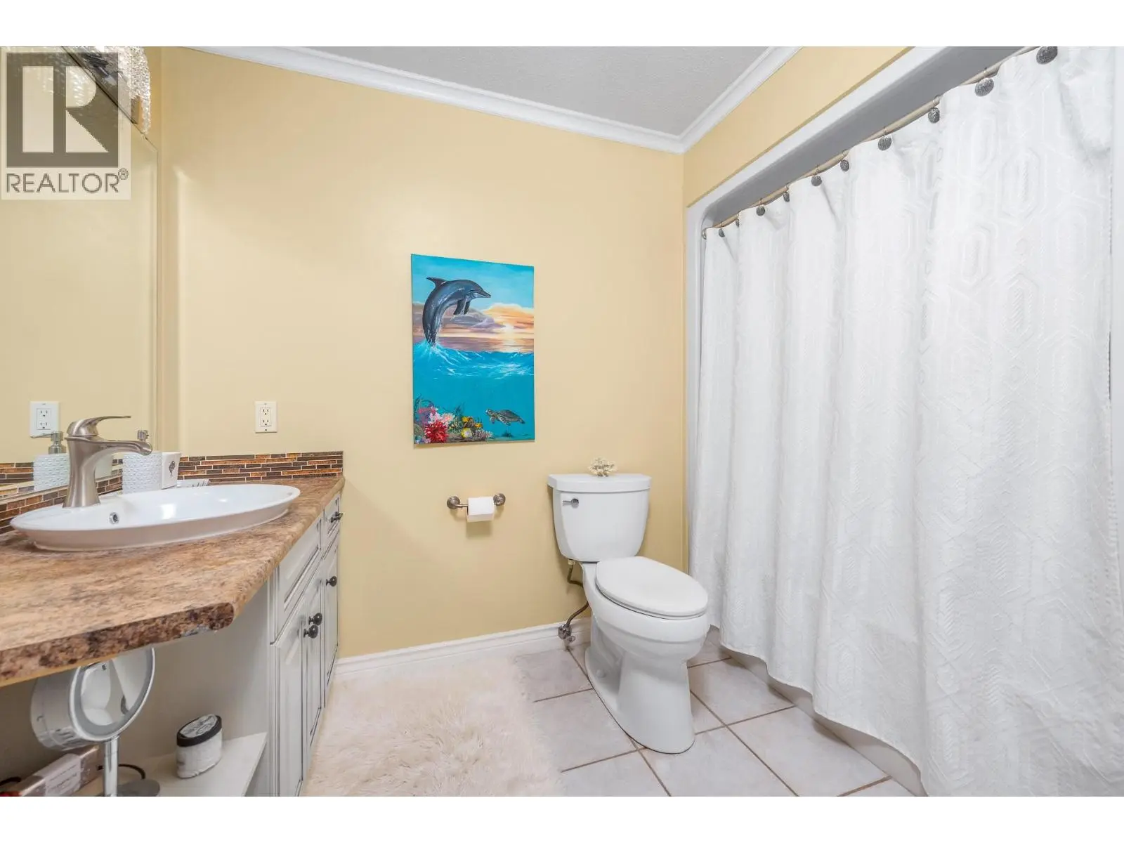 7504 Kennedy Lane. Vernon, British Columbia