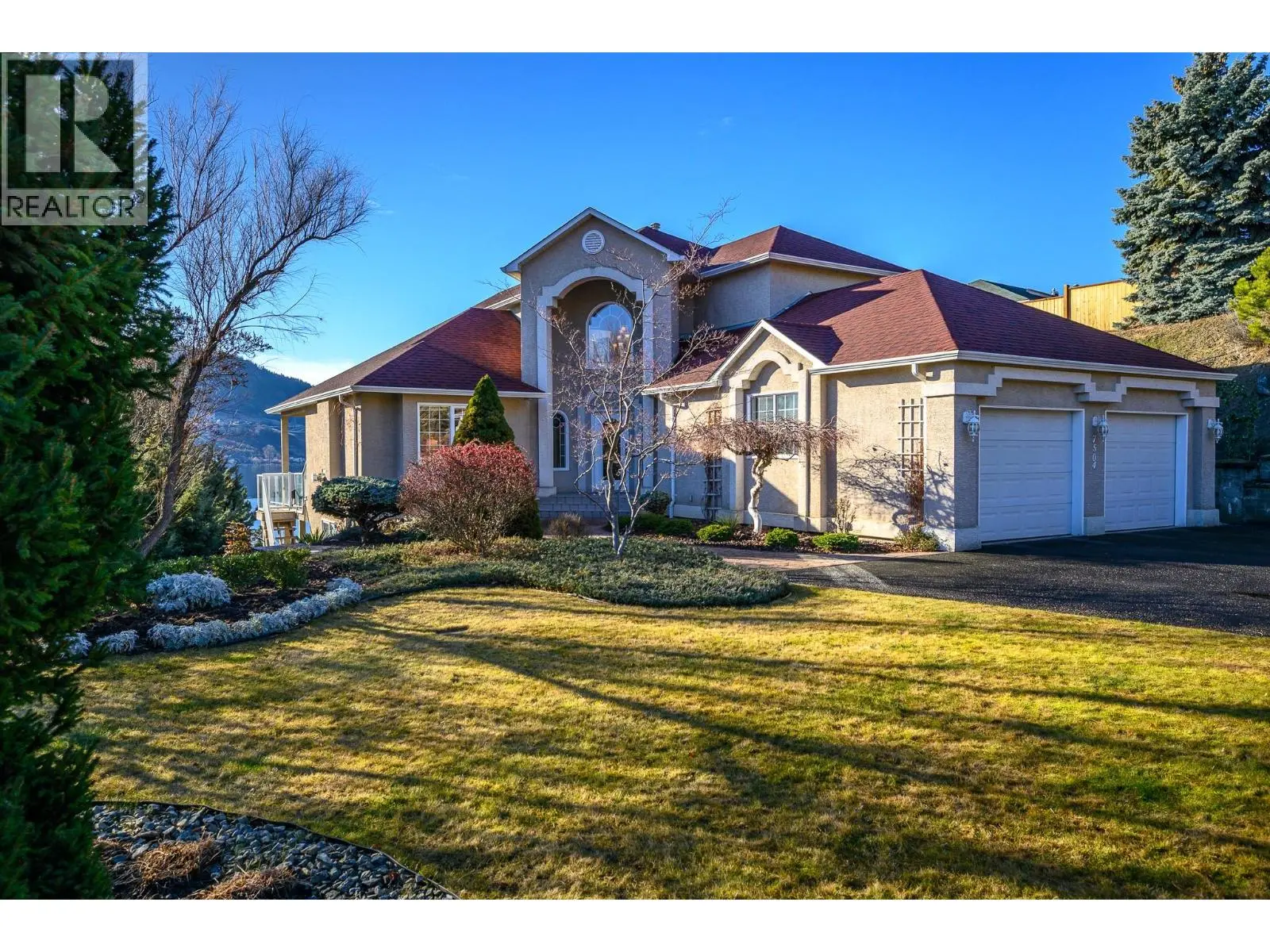 7504 Kennedy Lane. Vernon, British Columbia