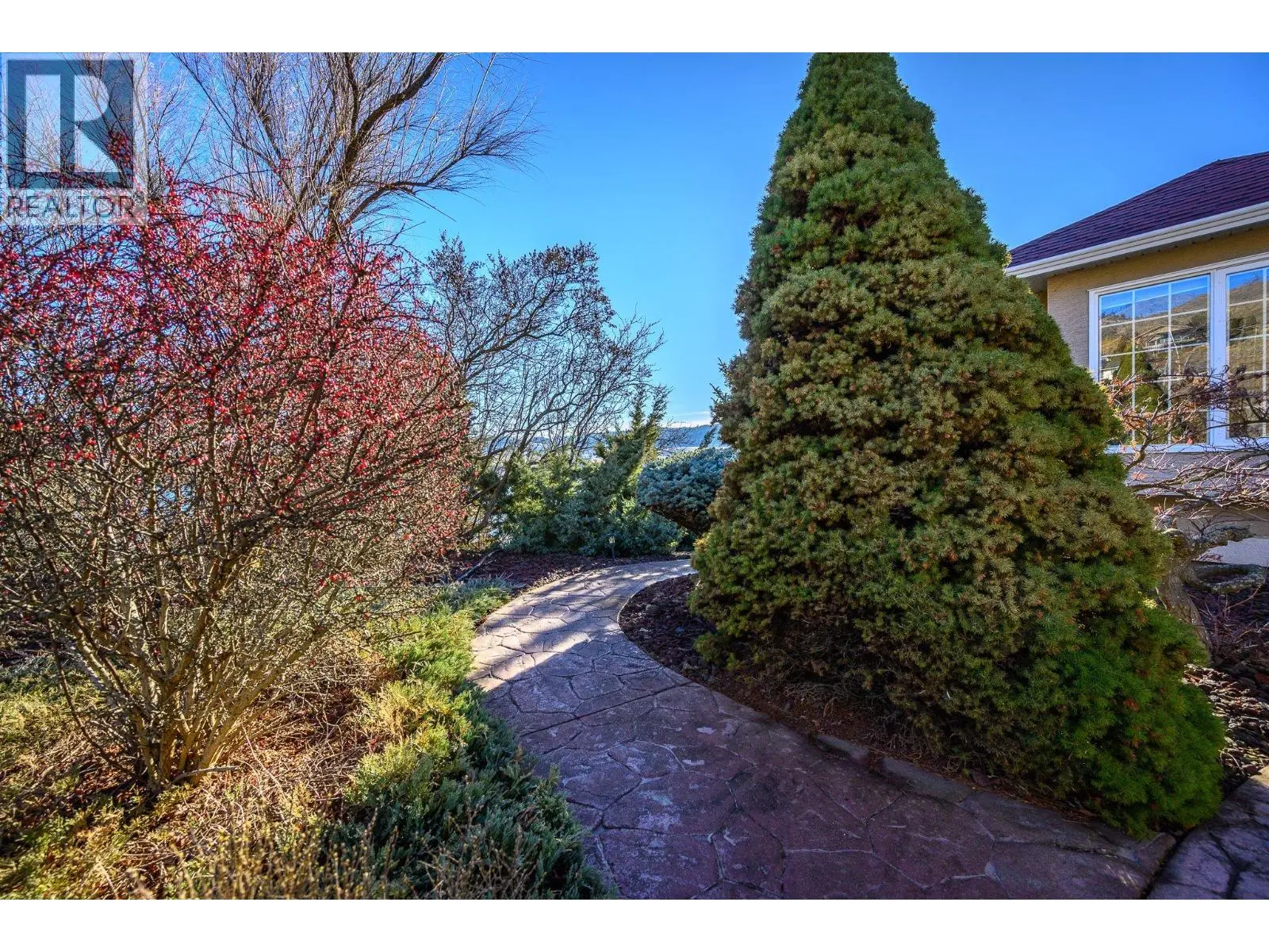 7504 Kennedy Lane. Vernon, British Columbia