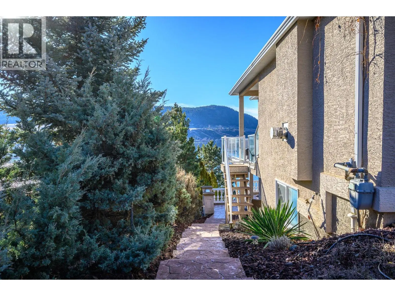 7504 Kennedy Lane. Vernon, British Columbia