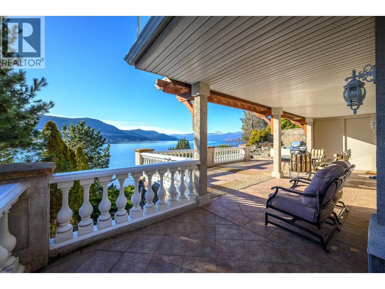 7504 Kennedy Lane. Vernon, British Columbia