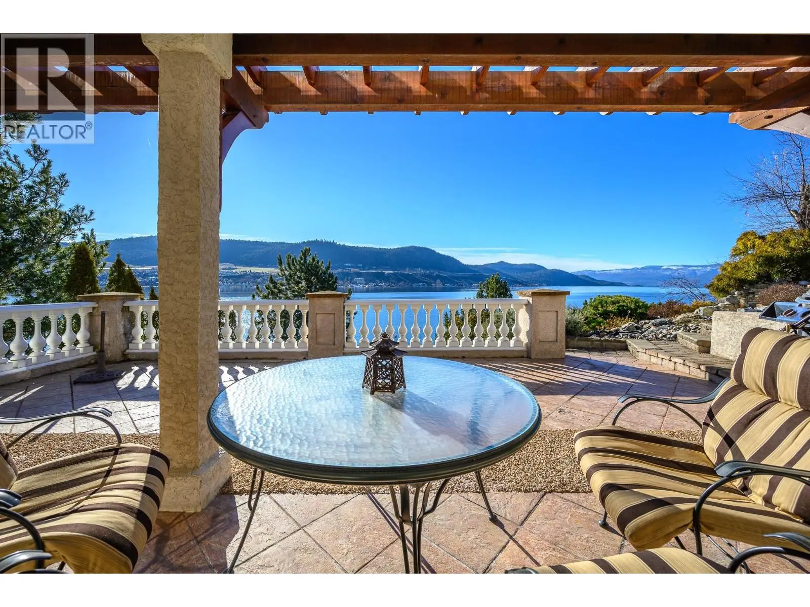 7504 Kennedy Lane. Vernon, British Columbia