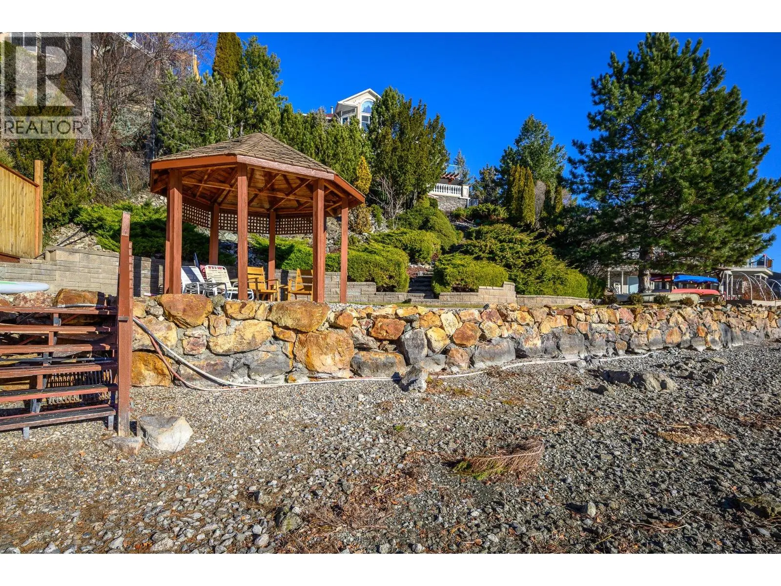 7504 Kennedy Lane. Vernon, British Columbia