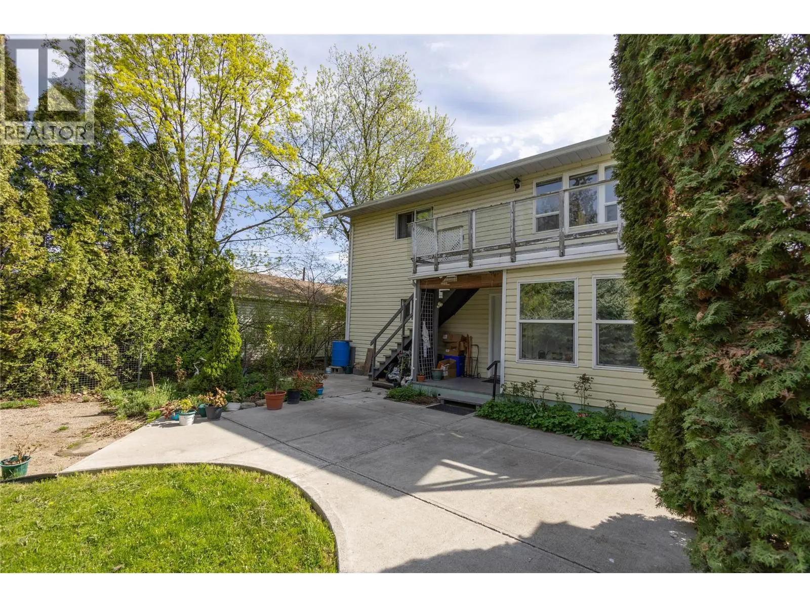 6292 Stickle Road. Vernon, British Columbia