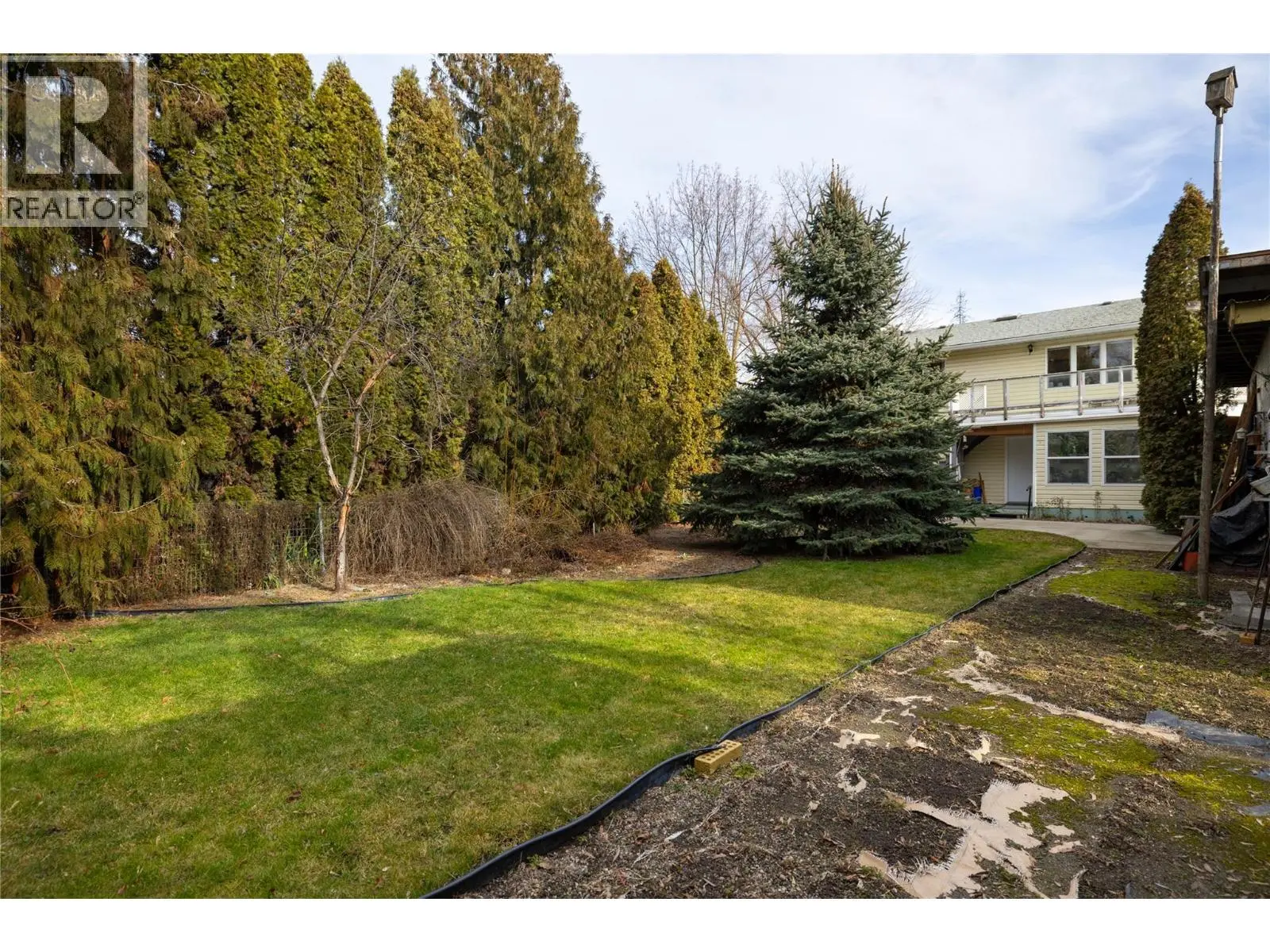 6292 Stickle Road. Vernon, British Columbia