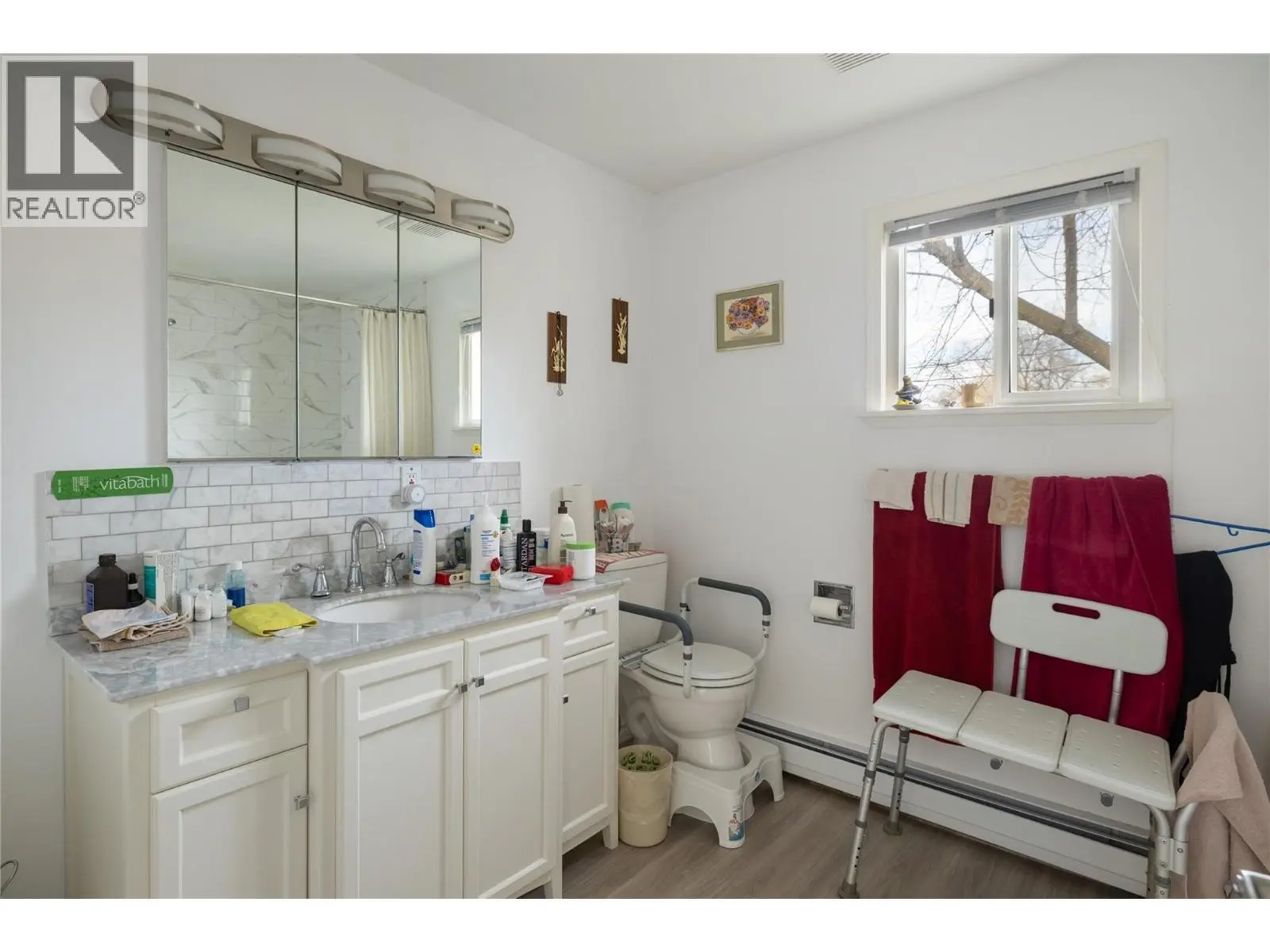 6292 Stickle Road. Vernon, British Columbia