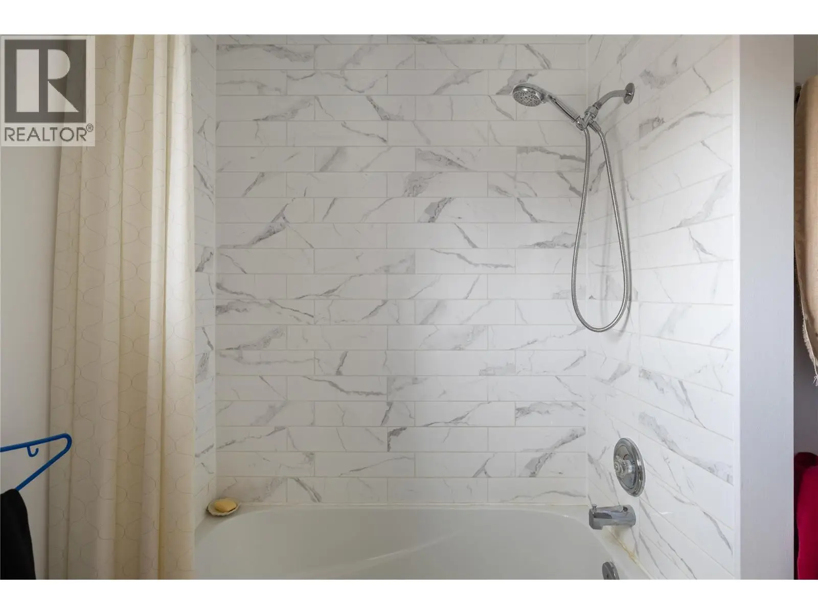 6292 Stickle Road. Vernon, British Columbia