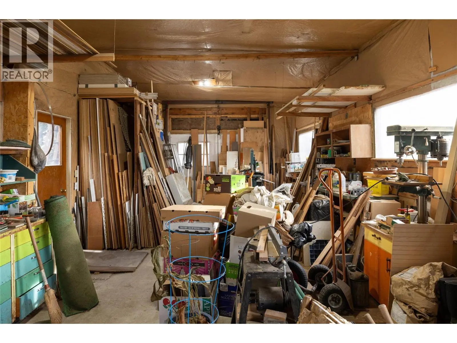 6292 Stickle Road. Vernon, British Columbia