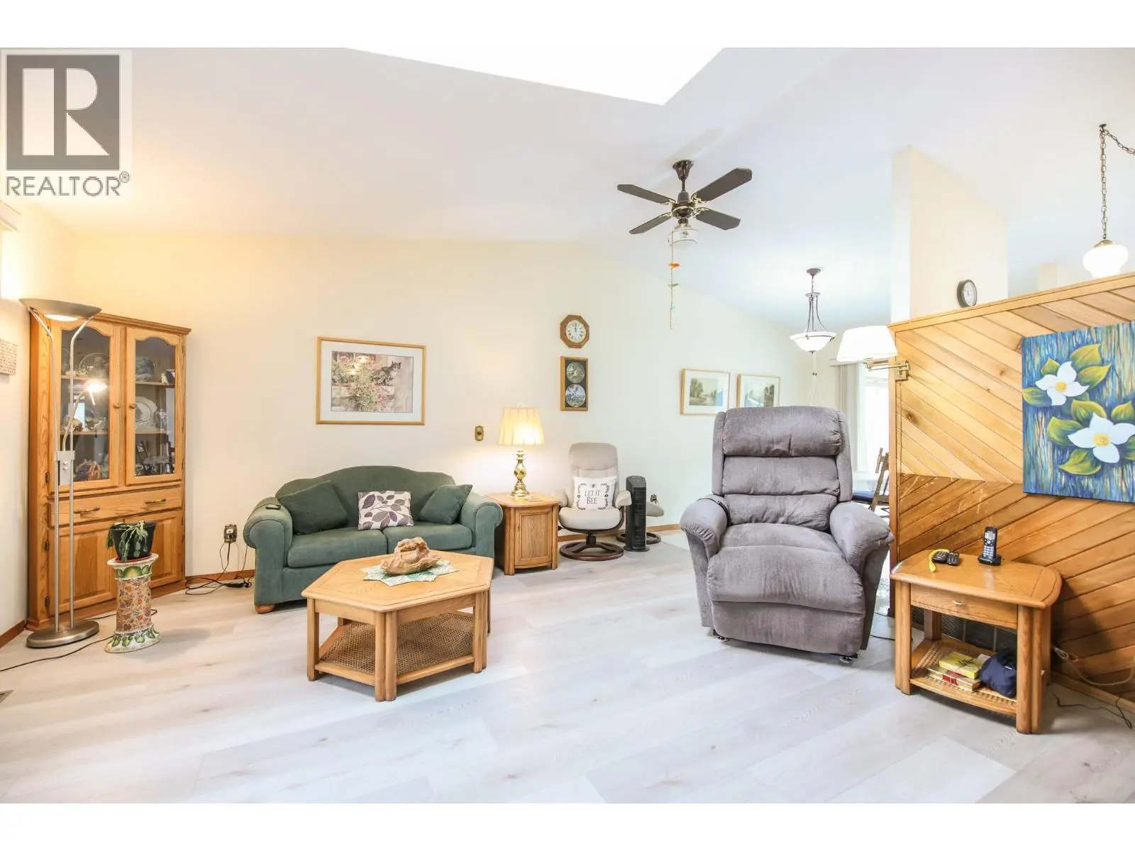 5 Mcintosh Court. Osoyoos, British Columbia