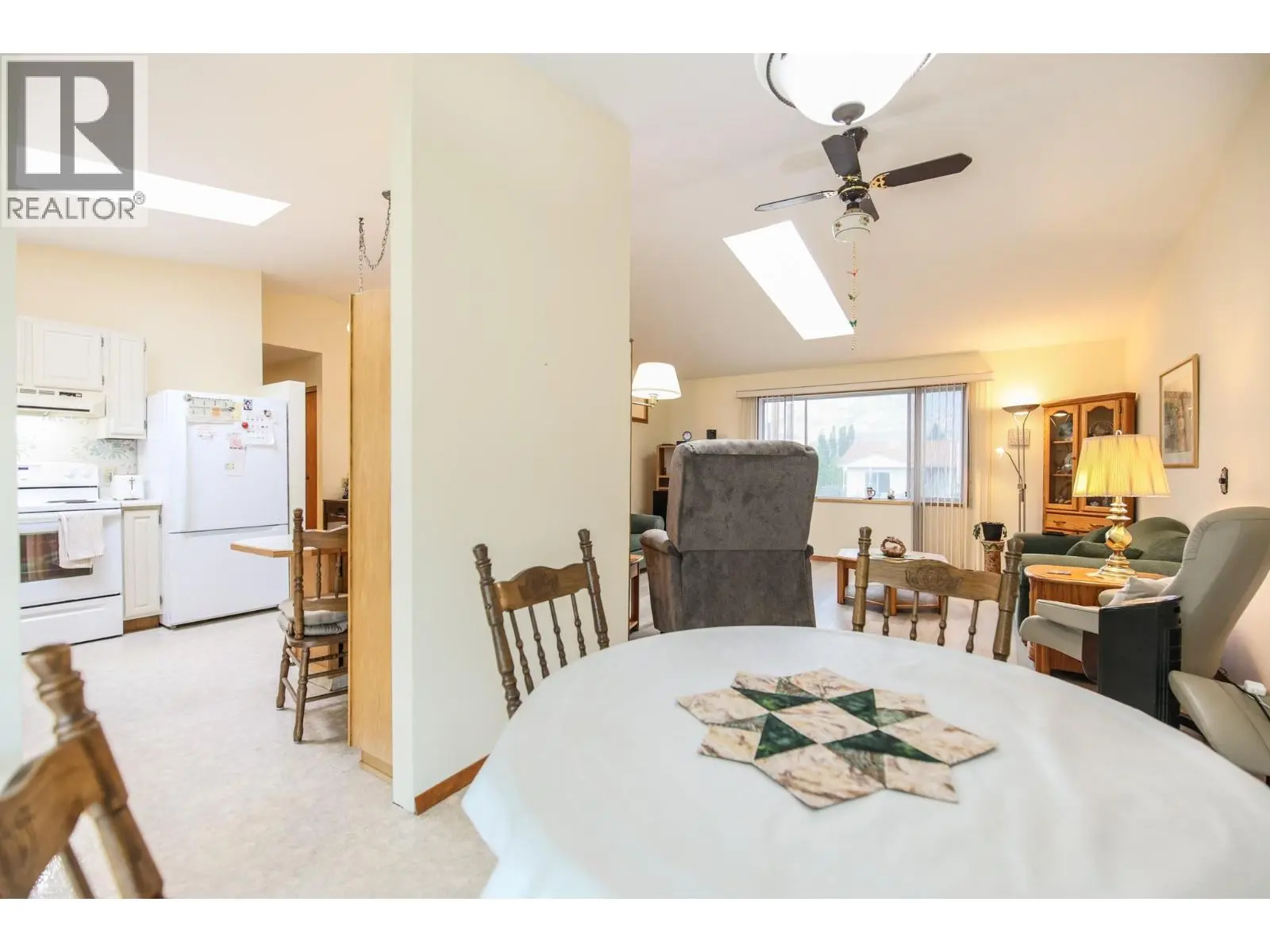 5 Mcintosh Court. Osoyoos, British Columbia