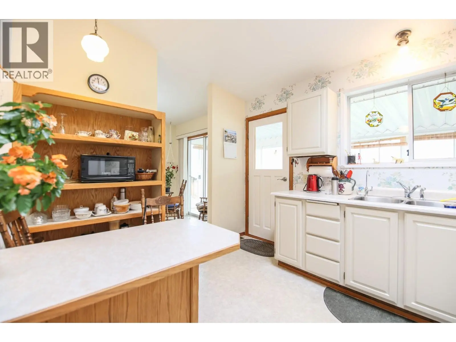 5 Mcintosh Court. Osoyoos, British Columbia