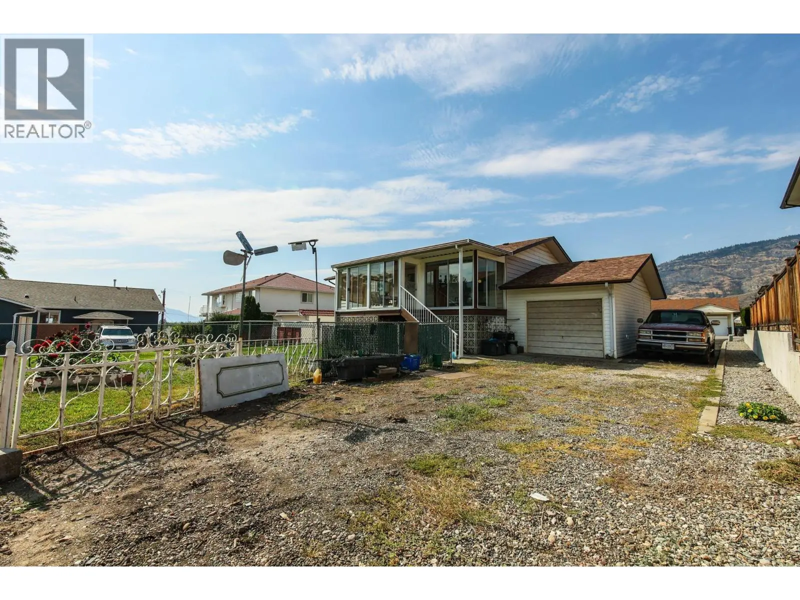 5 Mcintosh Court. Osoyoos, British Columbia