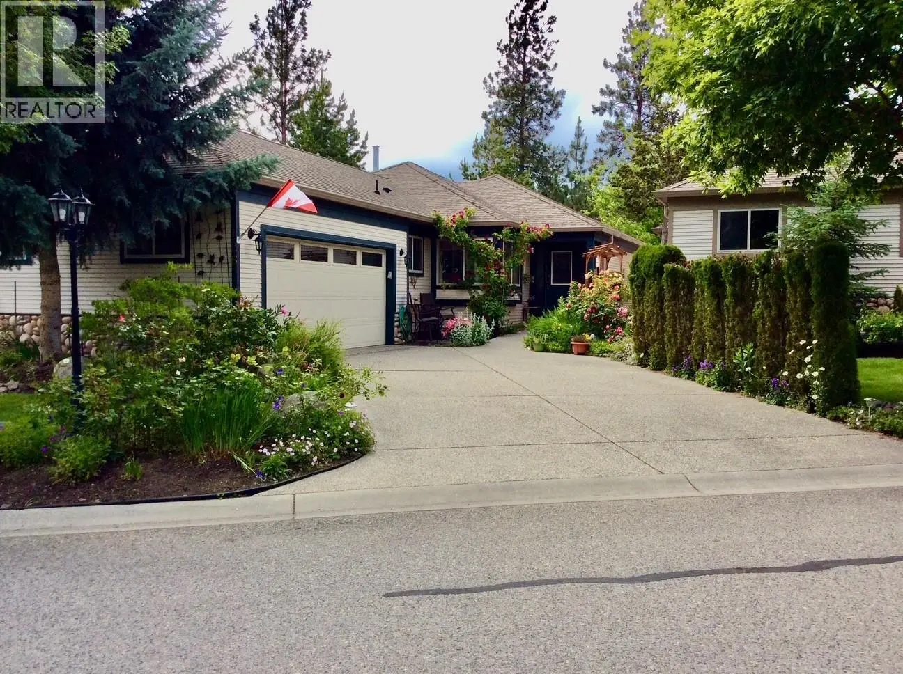 Photo of Listing #10375392