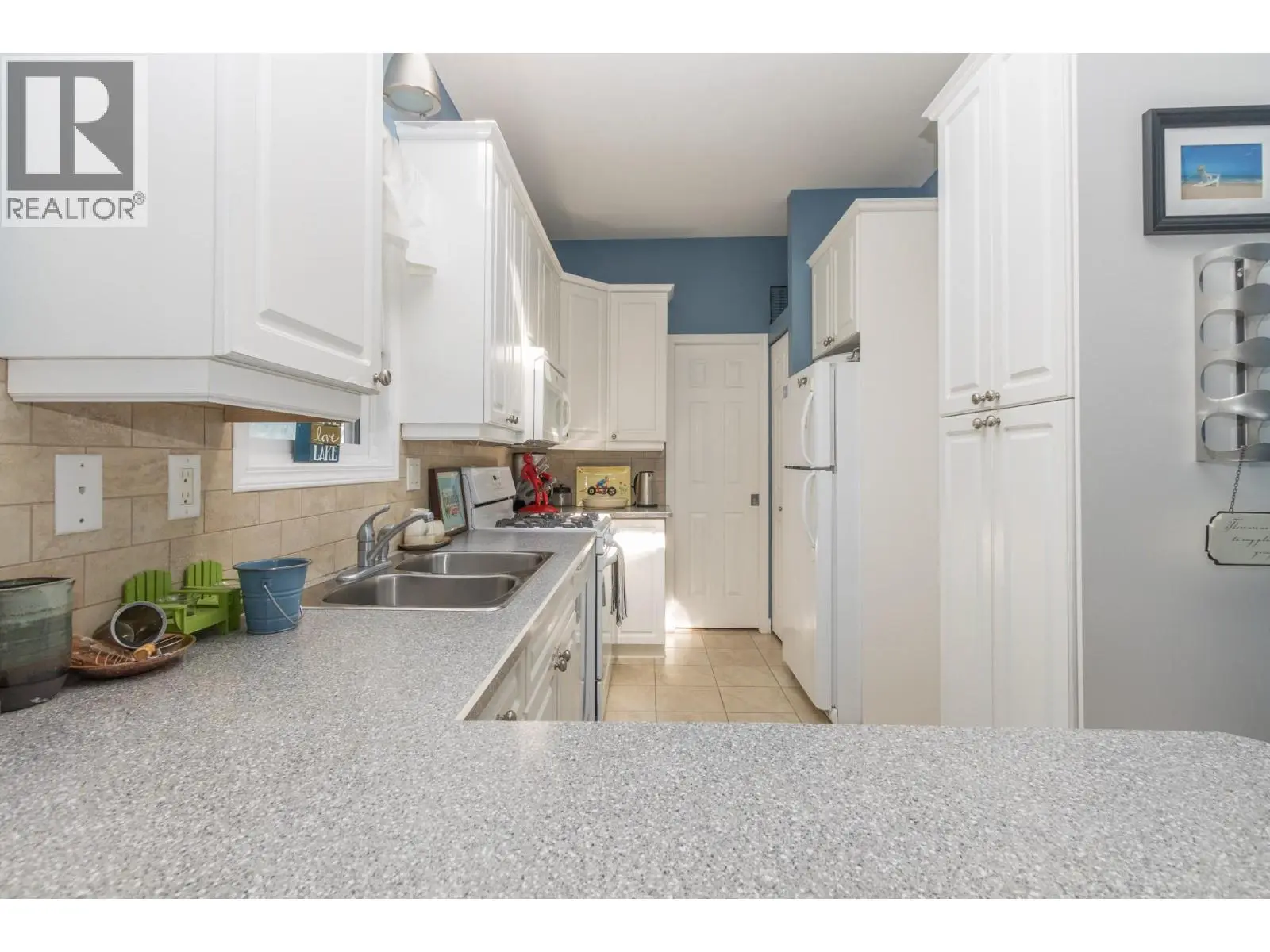 9032 Swanson Road Unit# 2. Swansea Point, British Columbia
