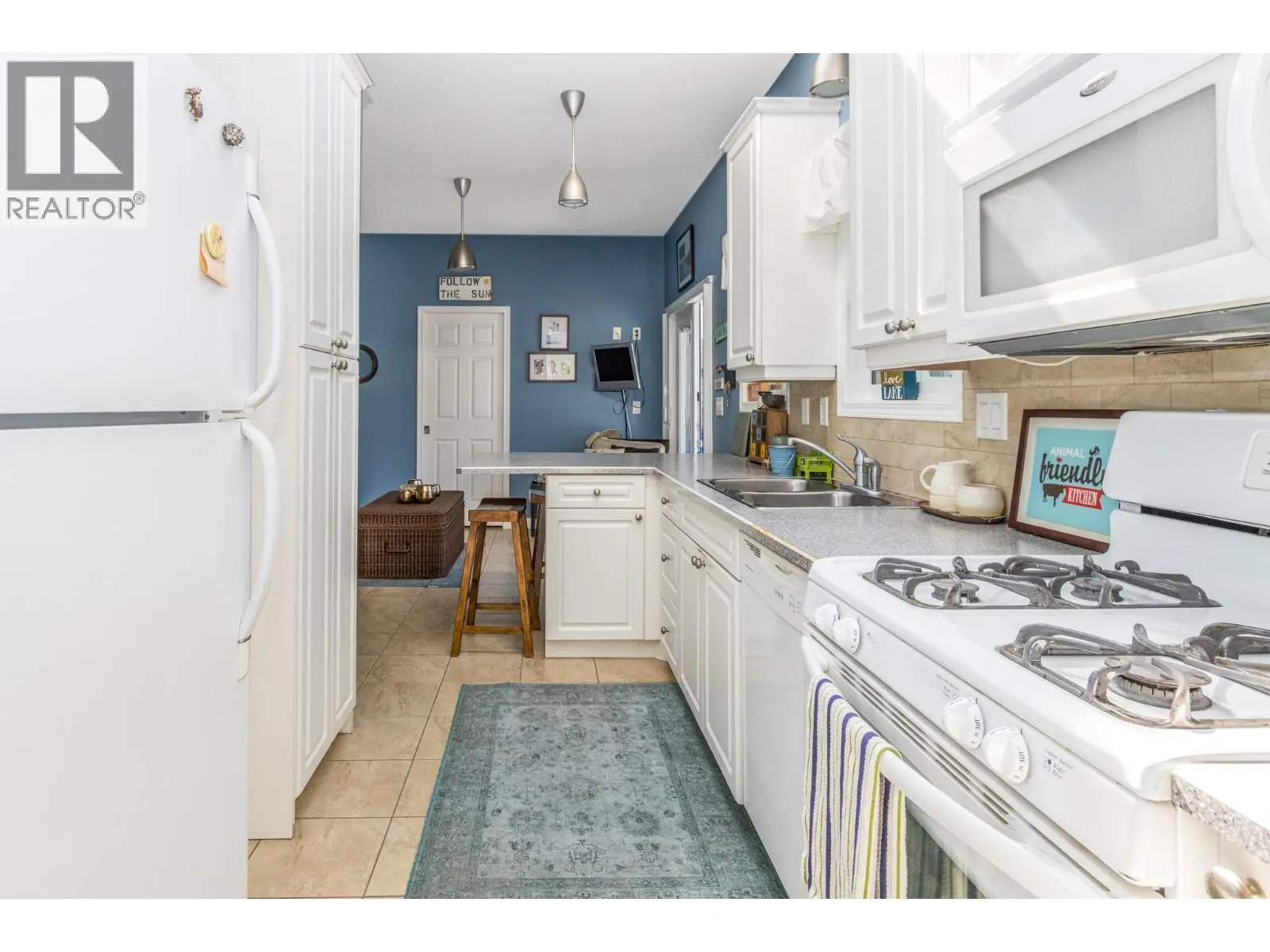 9032 Swanson Road Unit# 2. Swansea Point, British Columbia