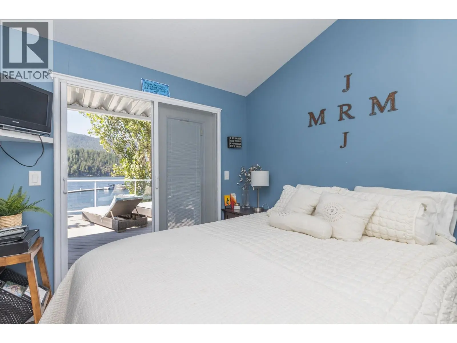 9032 Swanson Road Unit# 2. Swansea Point, British Columbia
