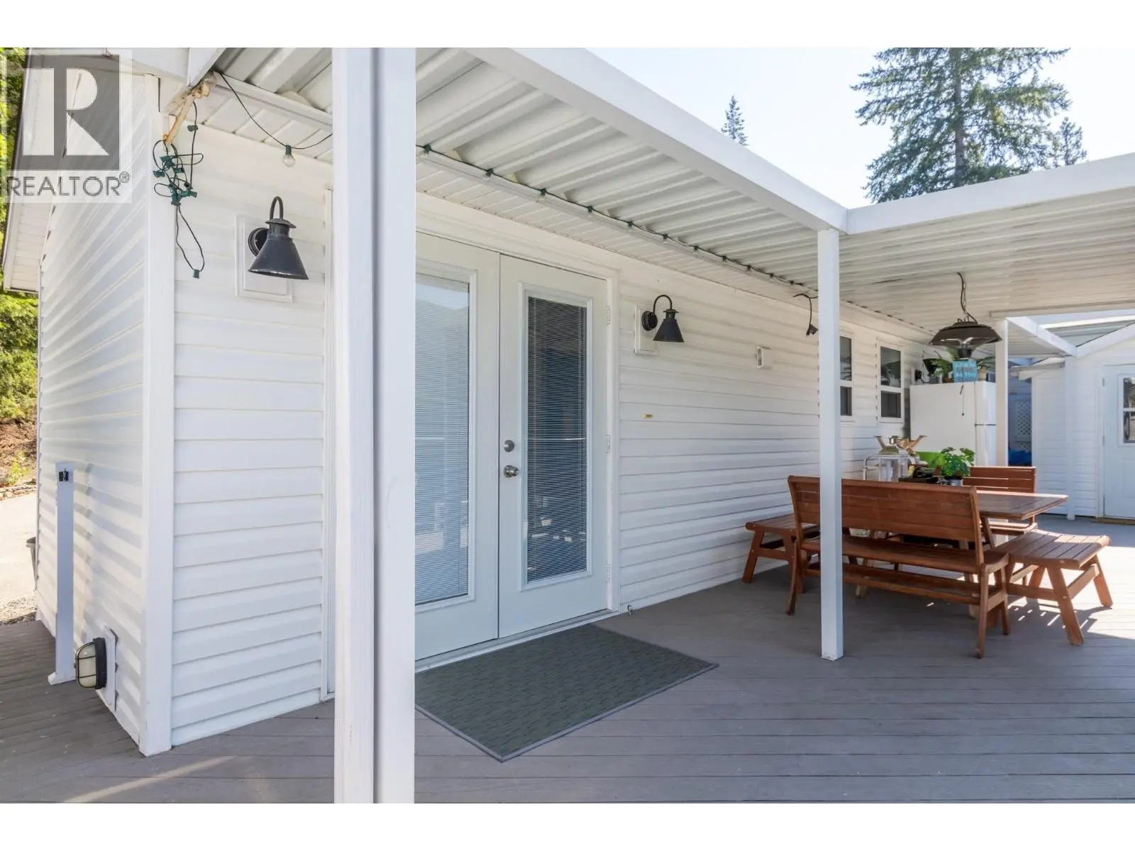 9032 Swanson Road Unit# 2. Swansea Point, British Columbia