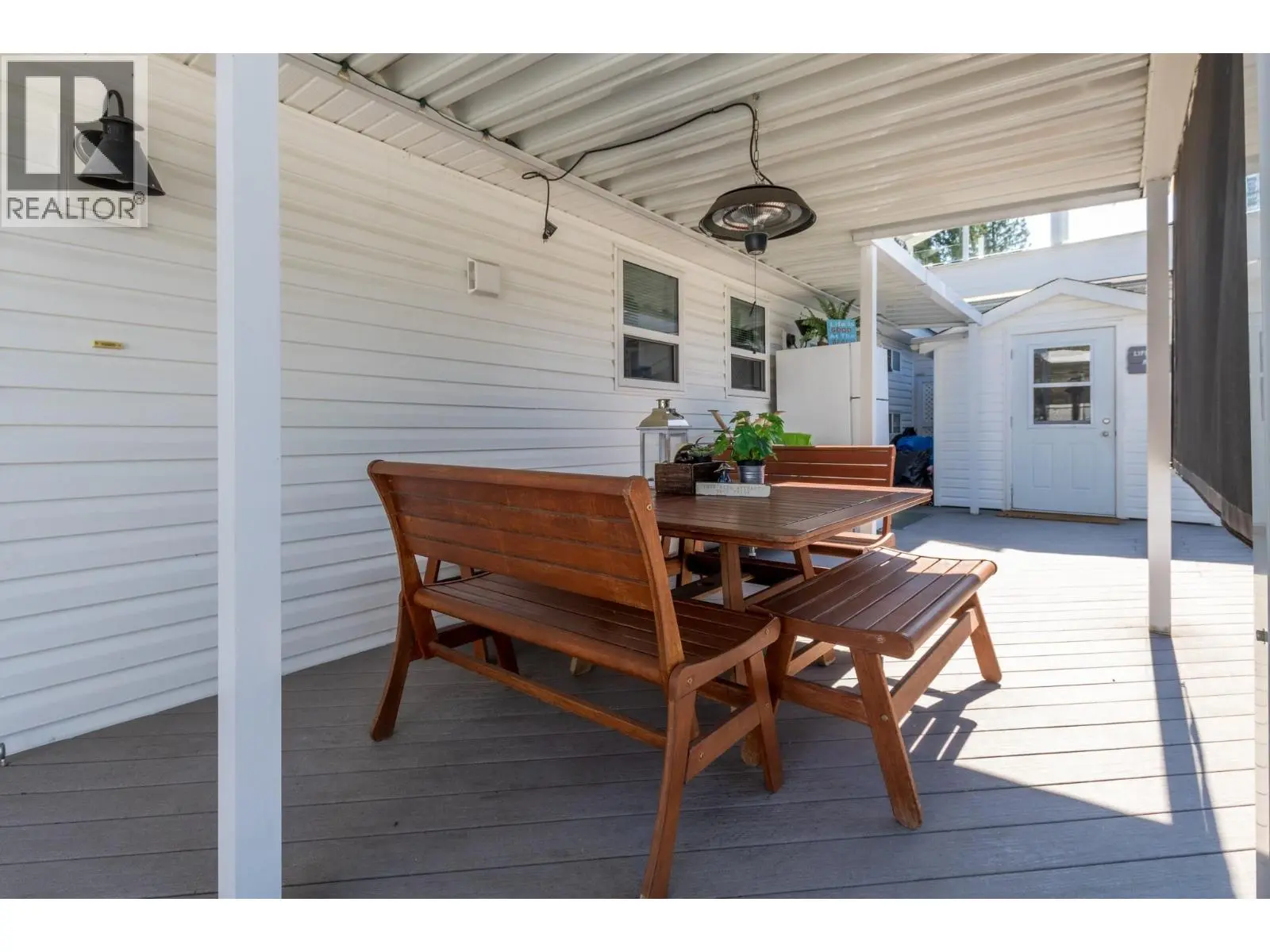 9032 Swanson Road Unit# 2. Swansea Point, British Columbia