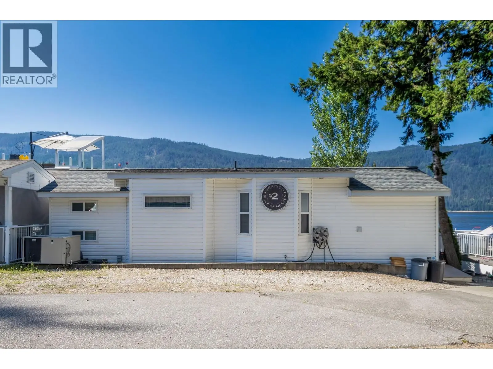 9032 Swanson Road Unit# 2. Swansea Point, British Columbia