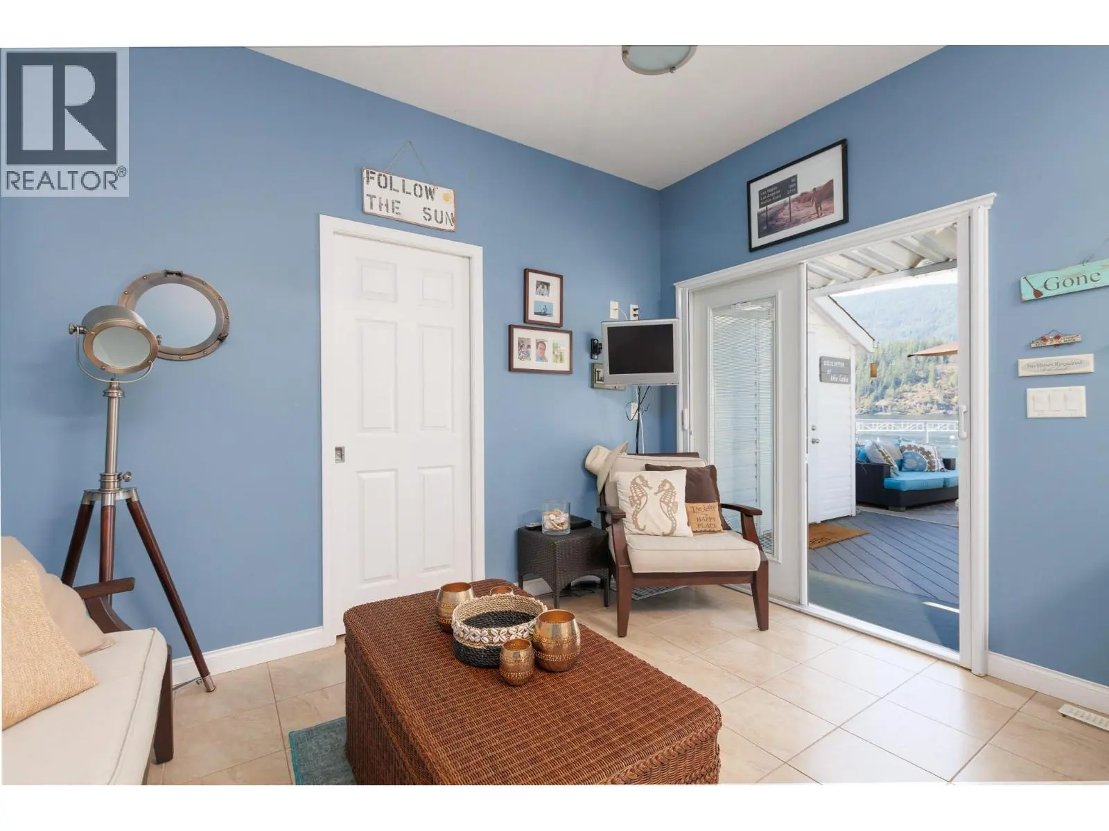 9032 Swanson Road Unit# 2. Swansea Point, British Columbia