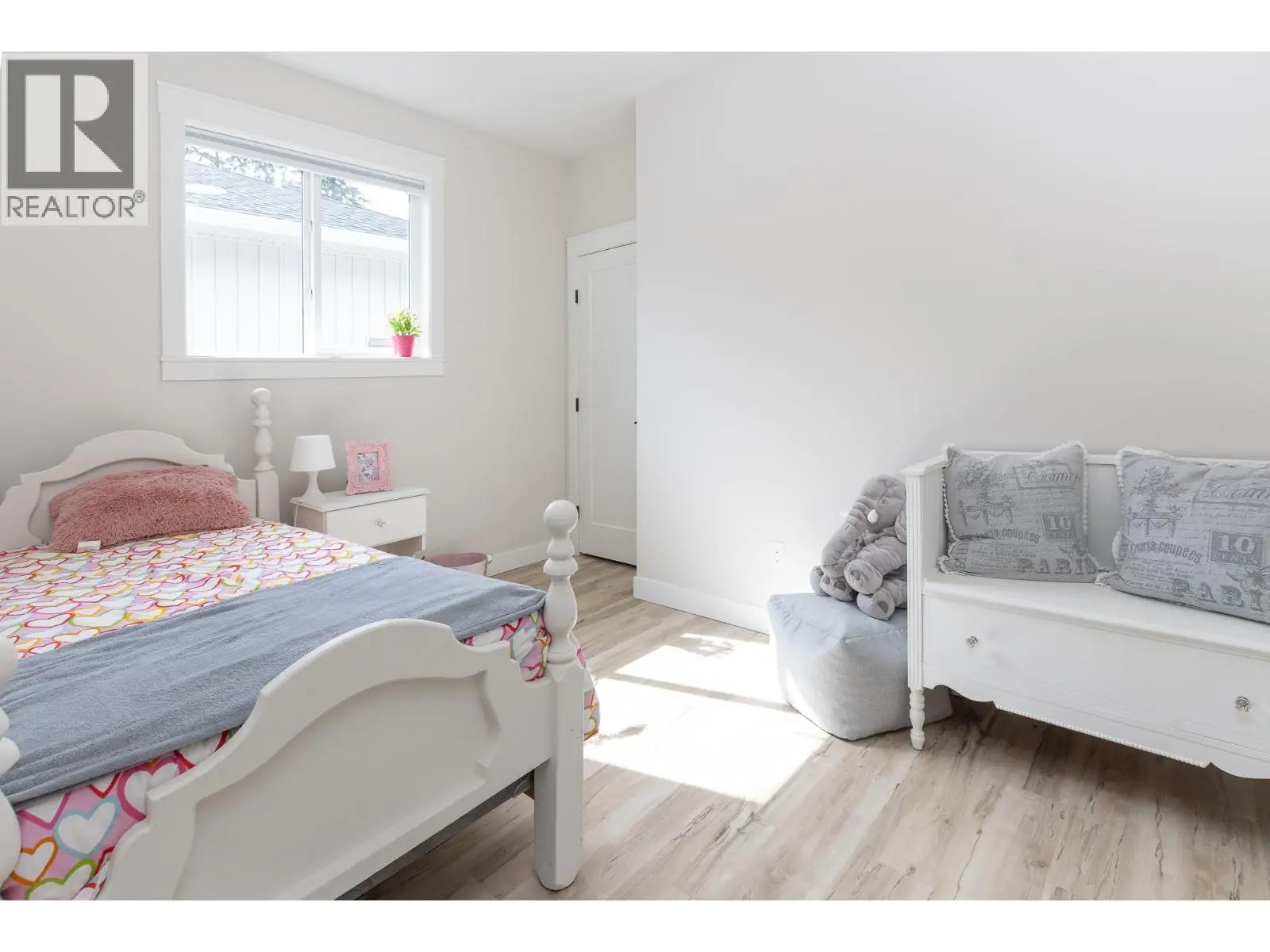 2374 6 Avenue Se. Salmon Arm, British Columbia
