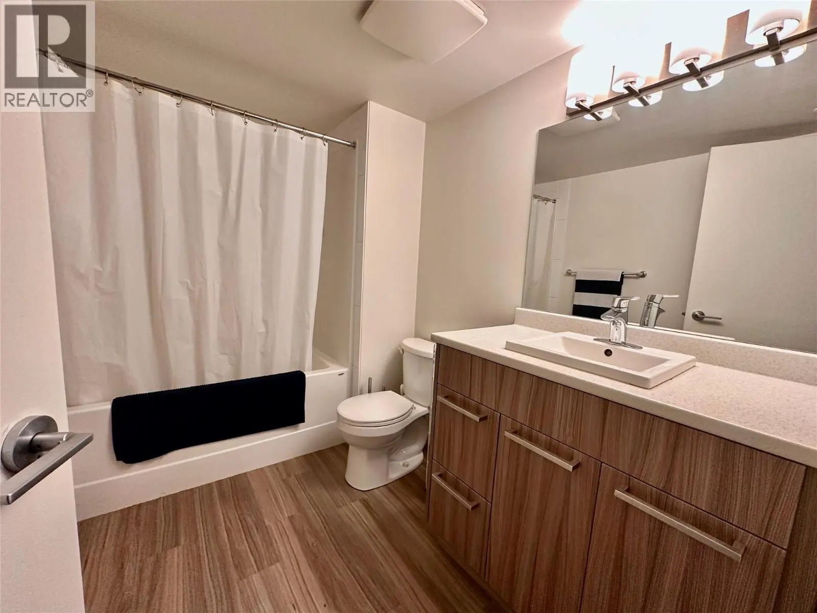 883 Academy Way Unit# 108. Kelowna, British Columbia