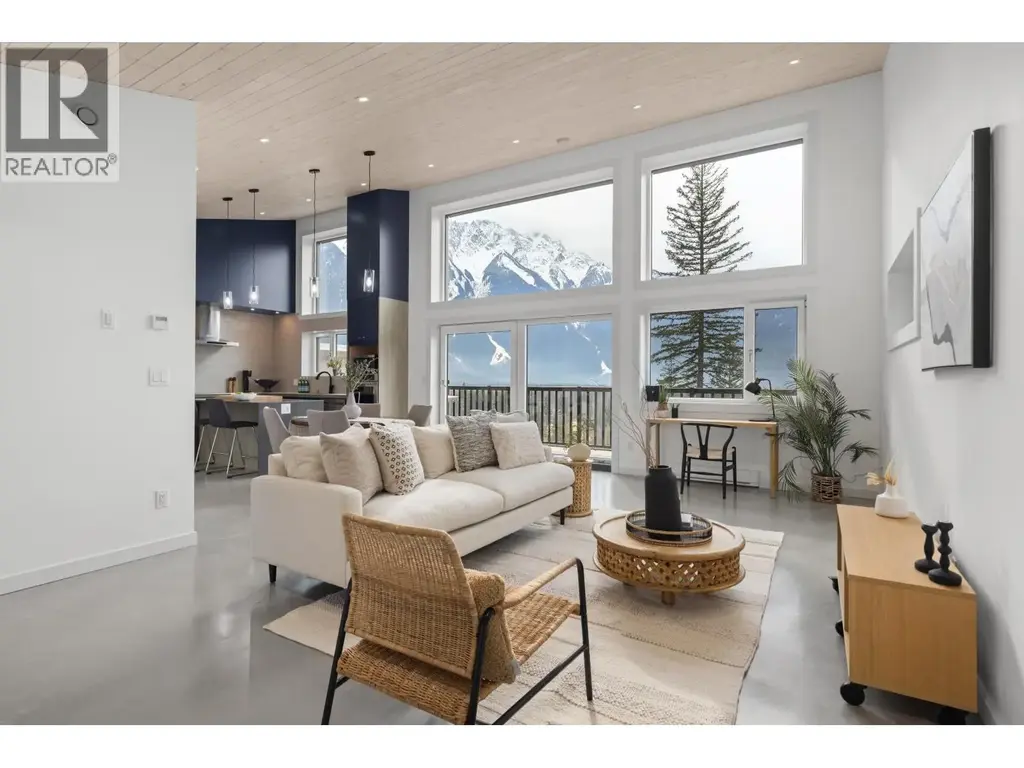 7666 Cerulean Drive, Pemberton