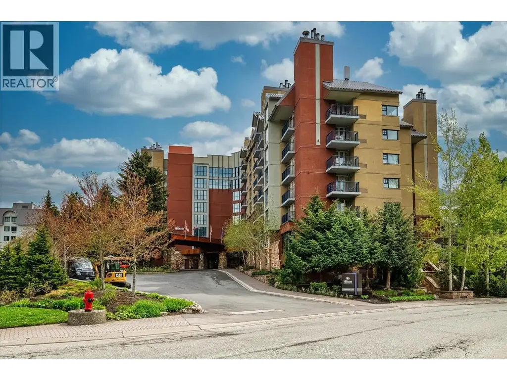 709/711 4050 Whistler Way, Whistler