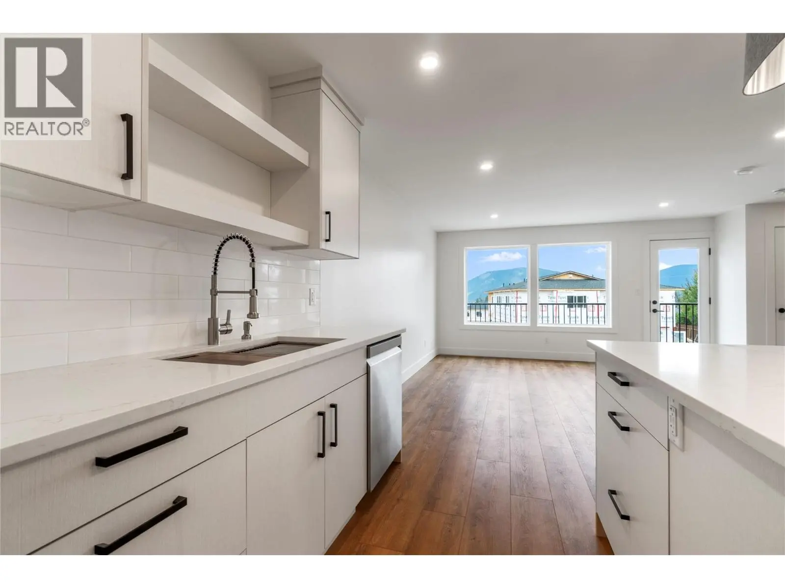 981 12 Street Se Unit# 37. Salmon Arm, British Columbia