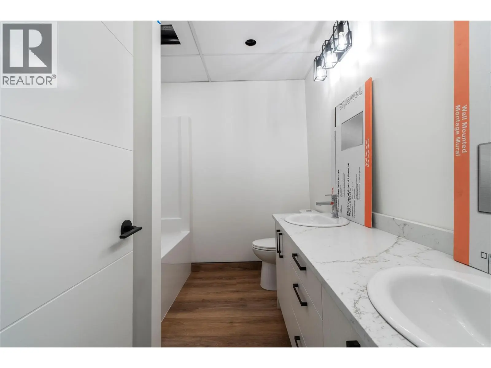 981 12 Street Se Unit# 37. Salmon Arm, British Columbia
