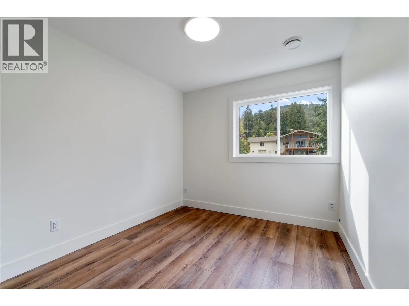 981 12 Street Se Unit# 37. Salmon Arm, British Columbia