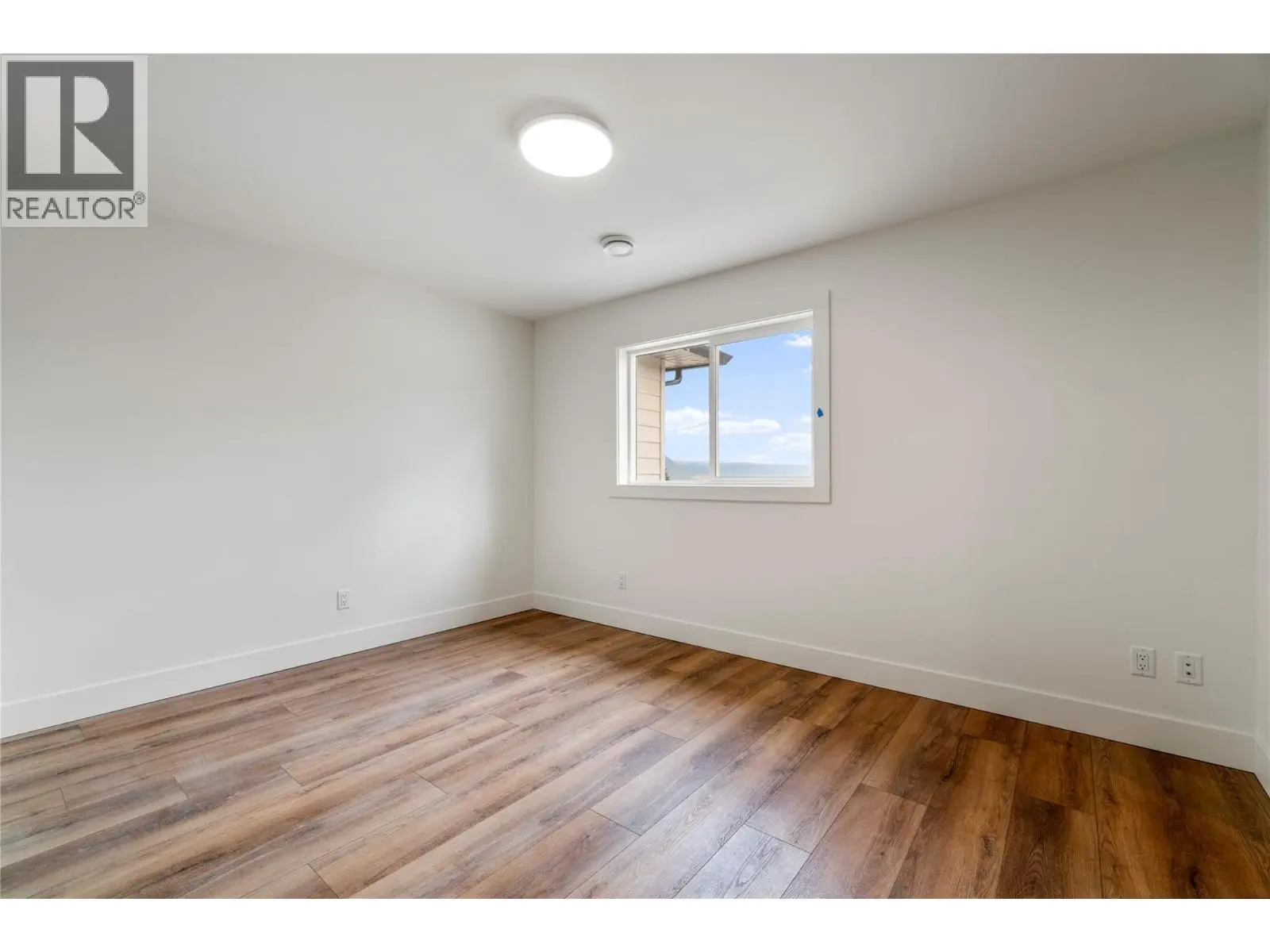 981 12 Street Se Unit# 37. Salmon Arm, British Columbia