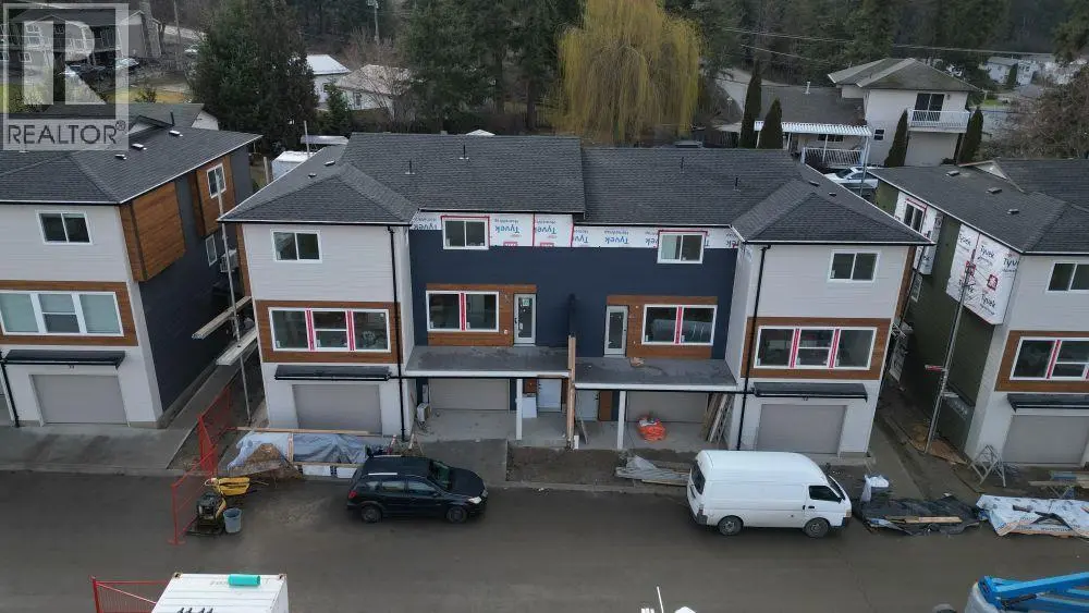 981 12 Street Se Unit# 37. Salmon Arm, British Columbia