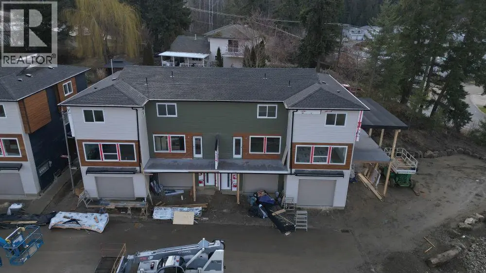 981 12 Street Se Unit# 37. Salmon Arm, British Columbia