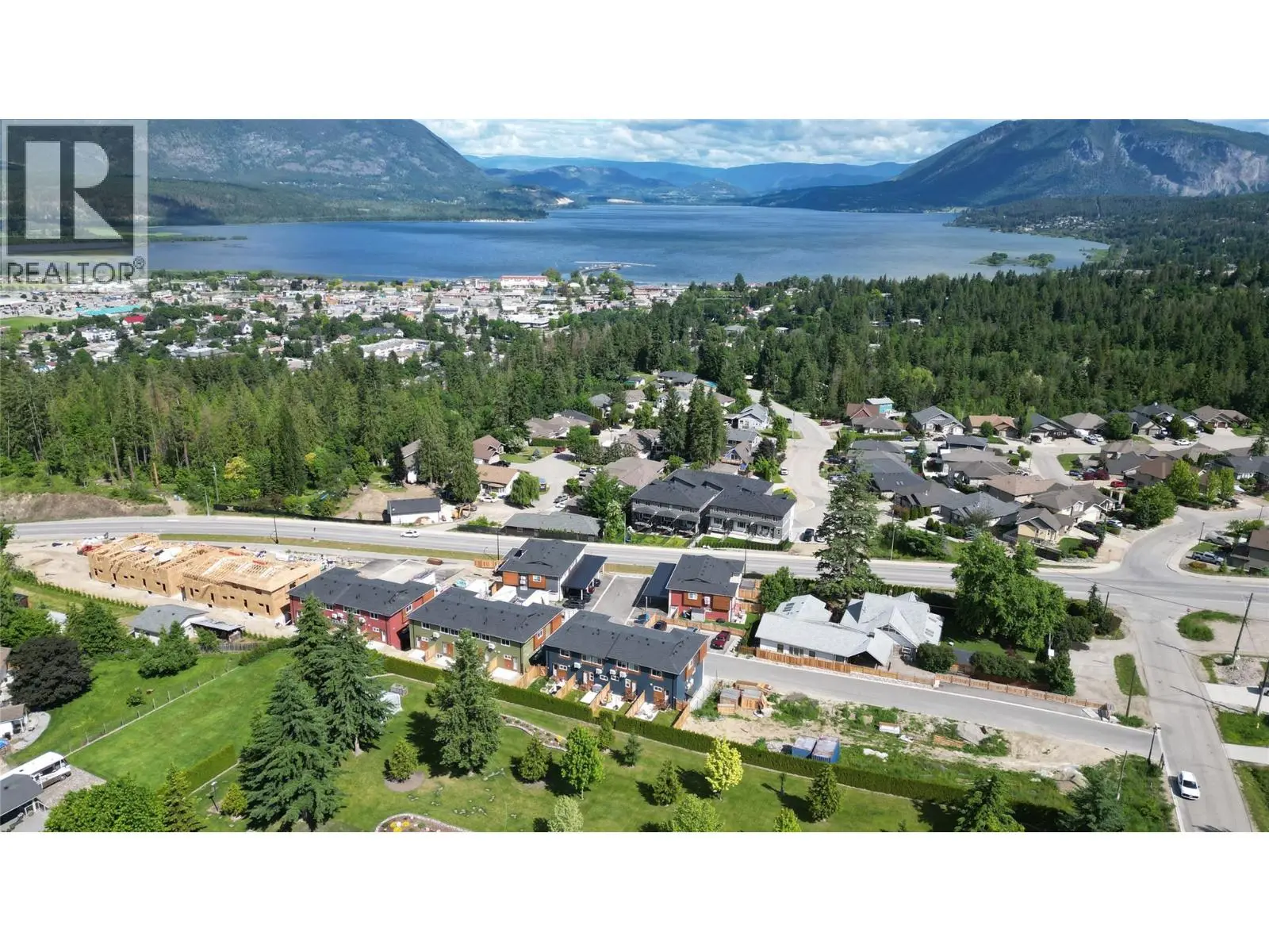 981 12 Street Se Unit# 37. Salmon Arm, British Columbia