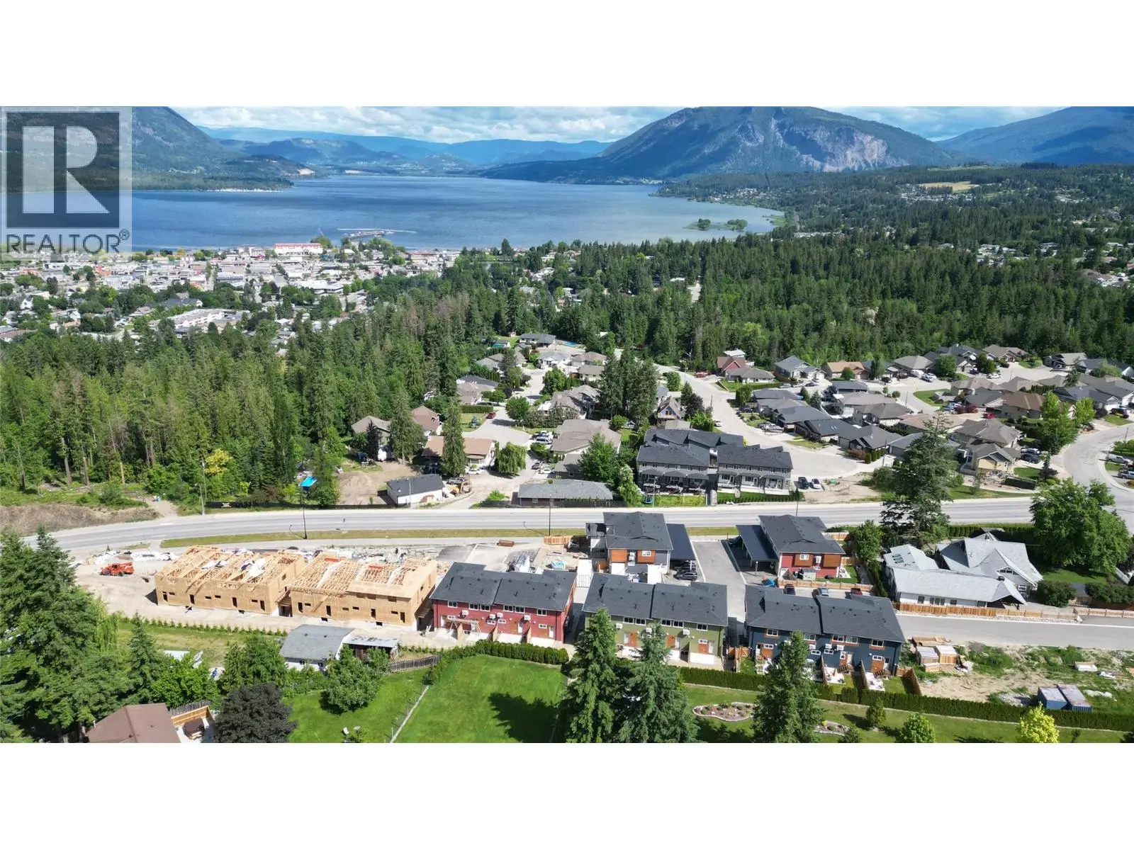 981 12 Street Se Unit# 37. Salmon Arm, British Columbia