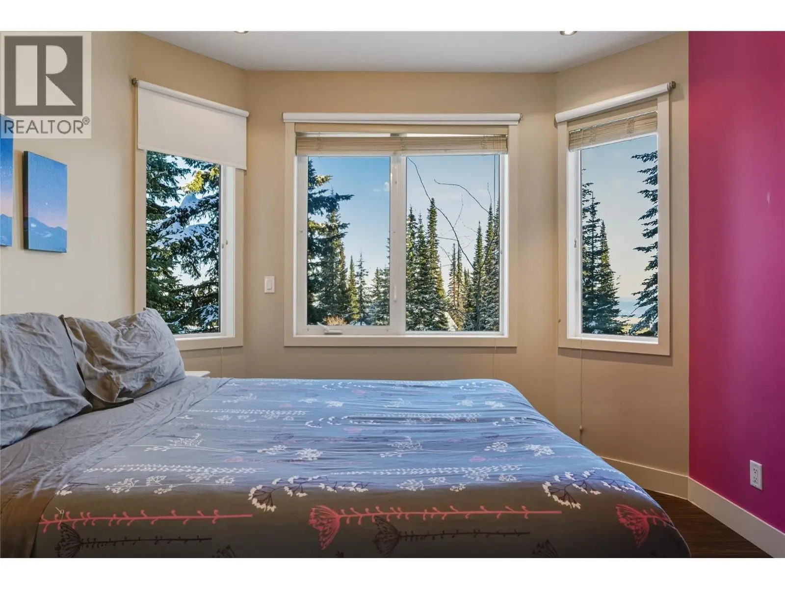 725 Monashee Road. Silver Star, British Columbia