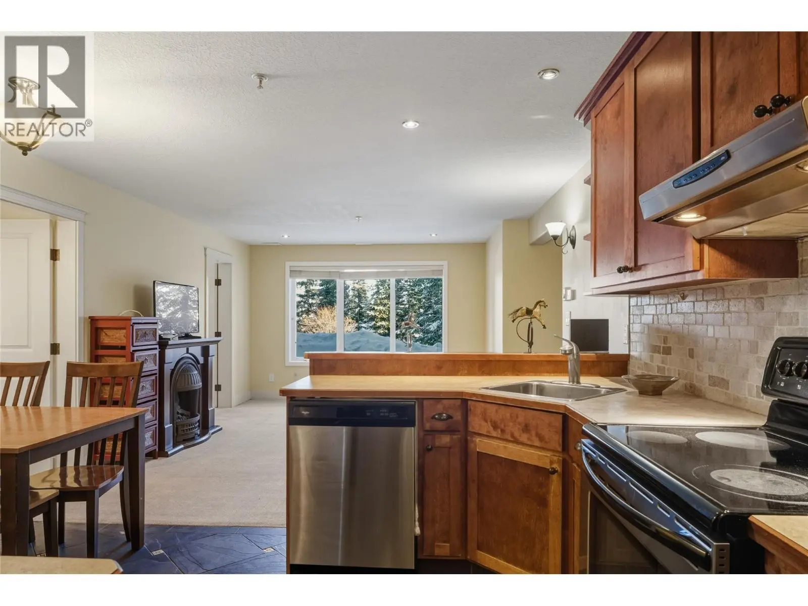 725 Monashee Road. Silver Star, British Columbia