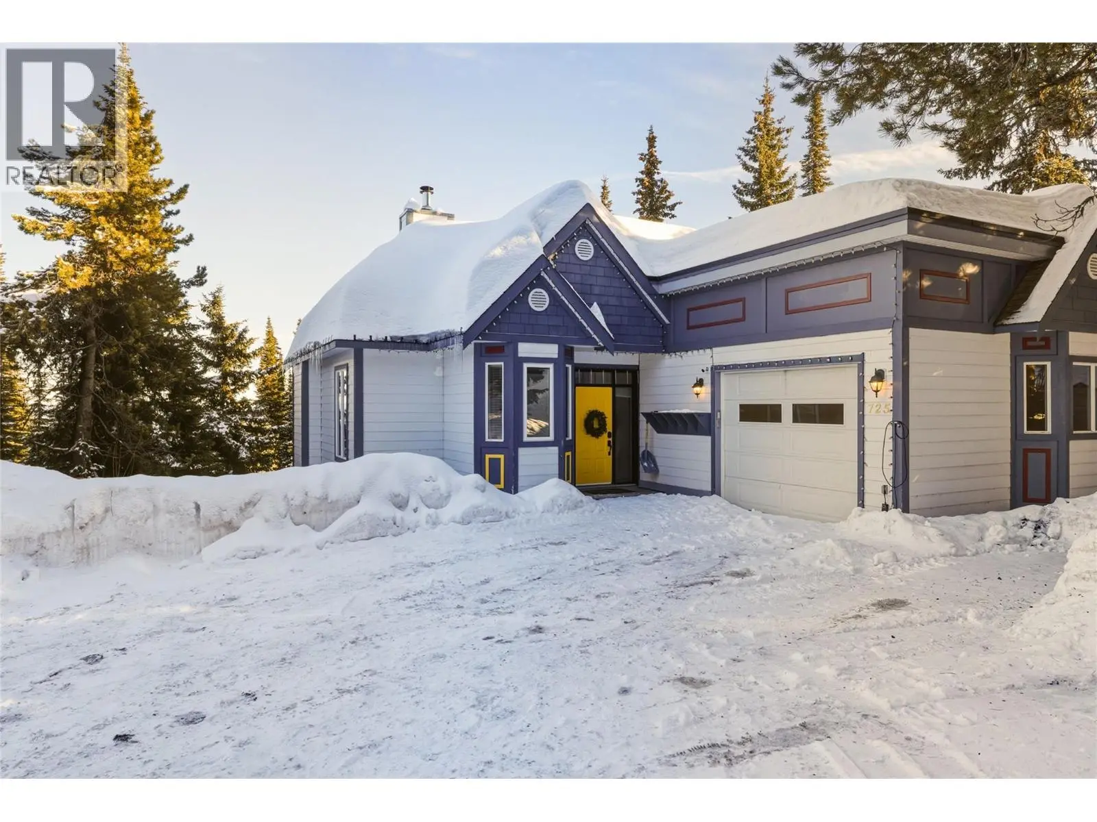 725 Monashee Road. Silver Star, British Columbia