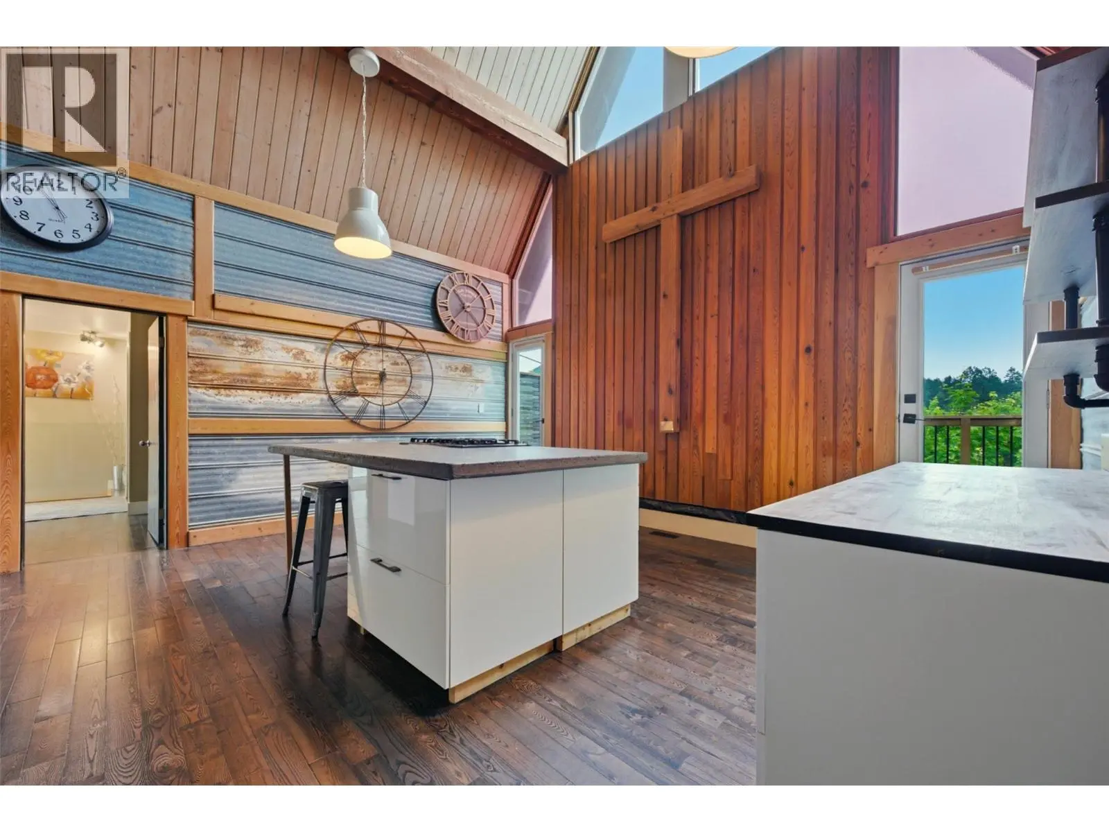 2193 Park Avenue. Lumby, British Columbia