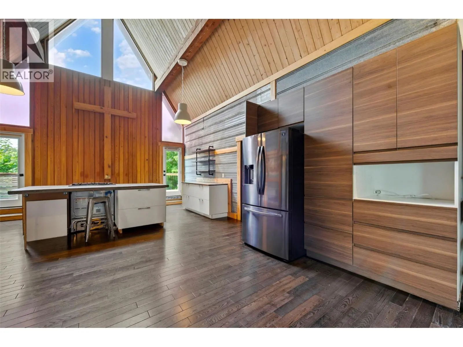 2193 Park Avenue. Lumby, British Columbia