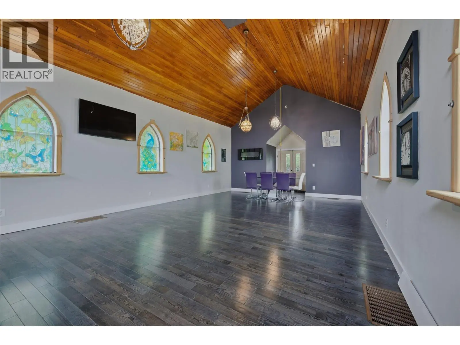 2193 Park Avenue. Lumby, British Columbia