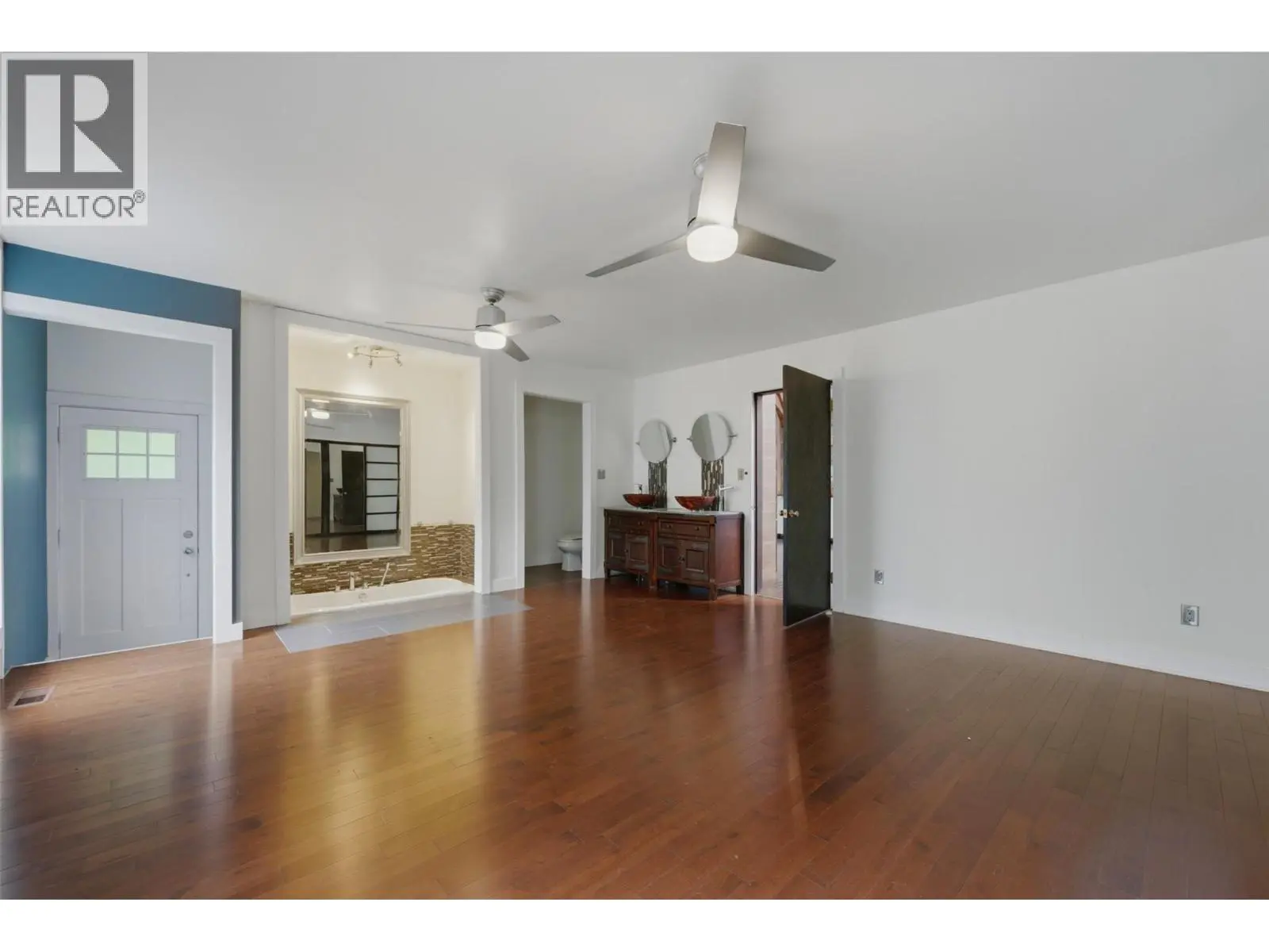 2193 Park Avenue. Lumby, British Columbia