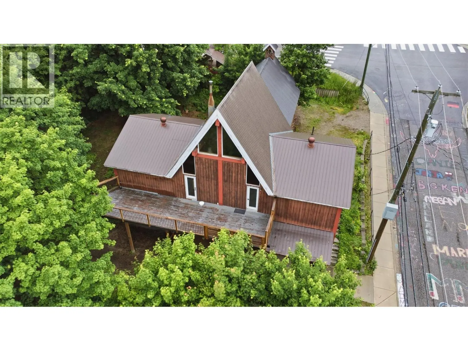 2193 Park Avenue. Lumby, British Columbia