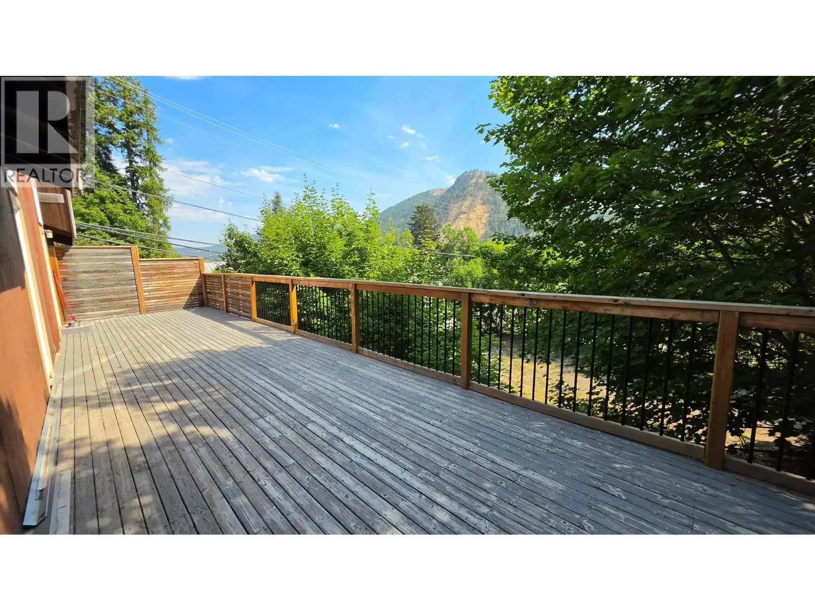 2193 Park Avenue. Lumby, British Columbia